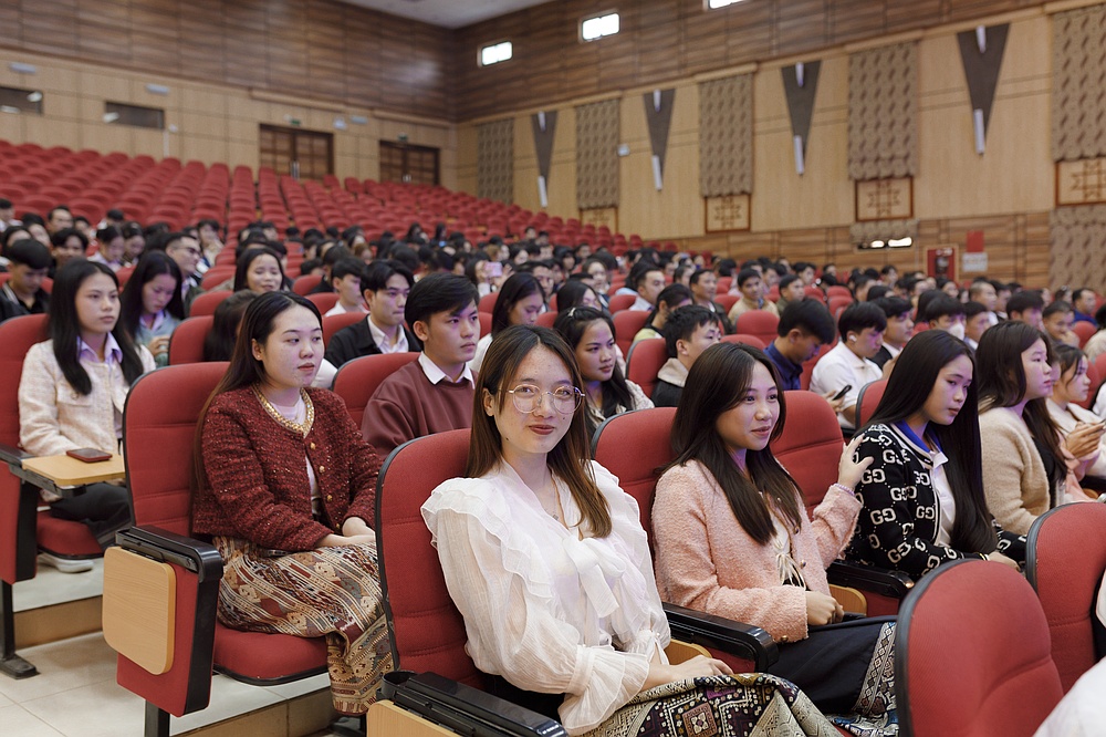 Trường Đại học Tây Bắc tiếp đón và làm việc với  Đoàn công tác Đại sứ quán nước Cộng hoà  Dân chủ Nhân dân Lào
