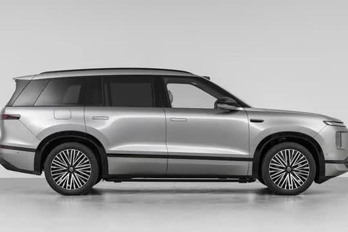 SUV dài hơn 5,2 mét, công suất 516 mã lực, trang bị tối tân, giá gần 1,2 tỷ đồng - Tạp chí Doanh Nghiệp Việt Nam