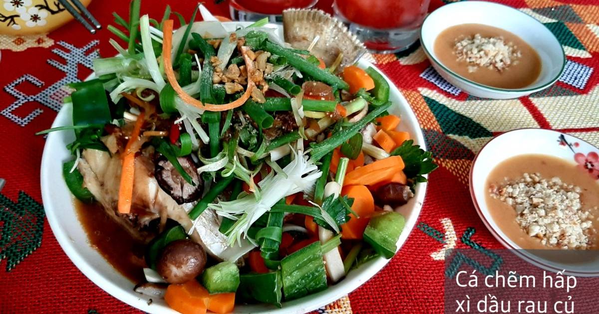 Cá chẽm hấp rau củ