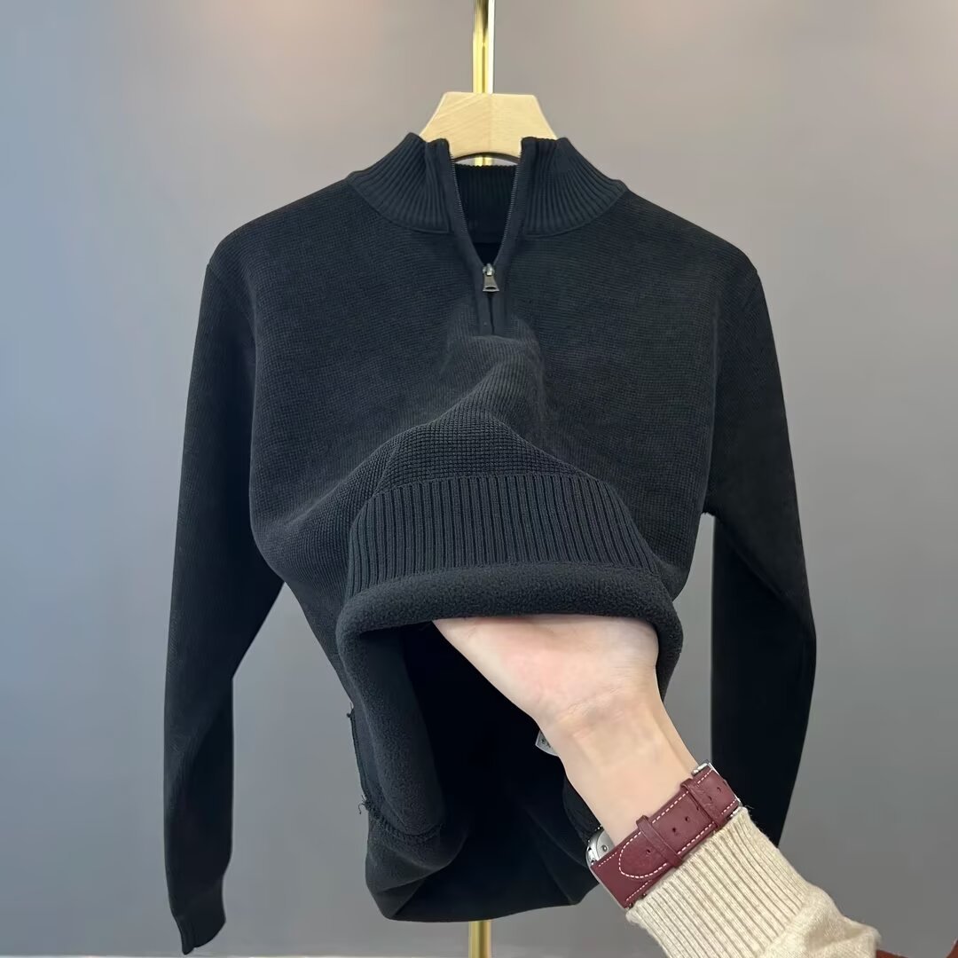 Warm knitted sweater with zipper and lining