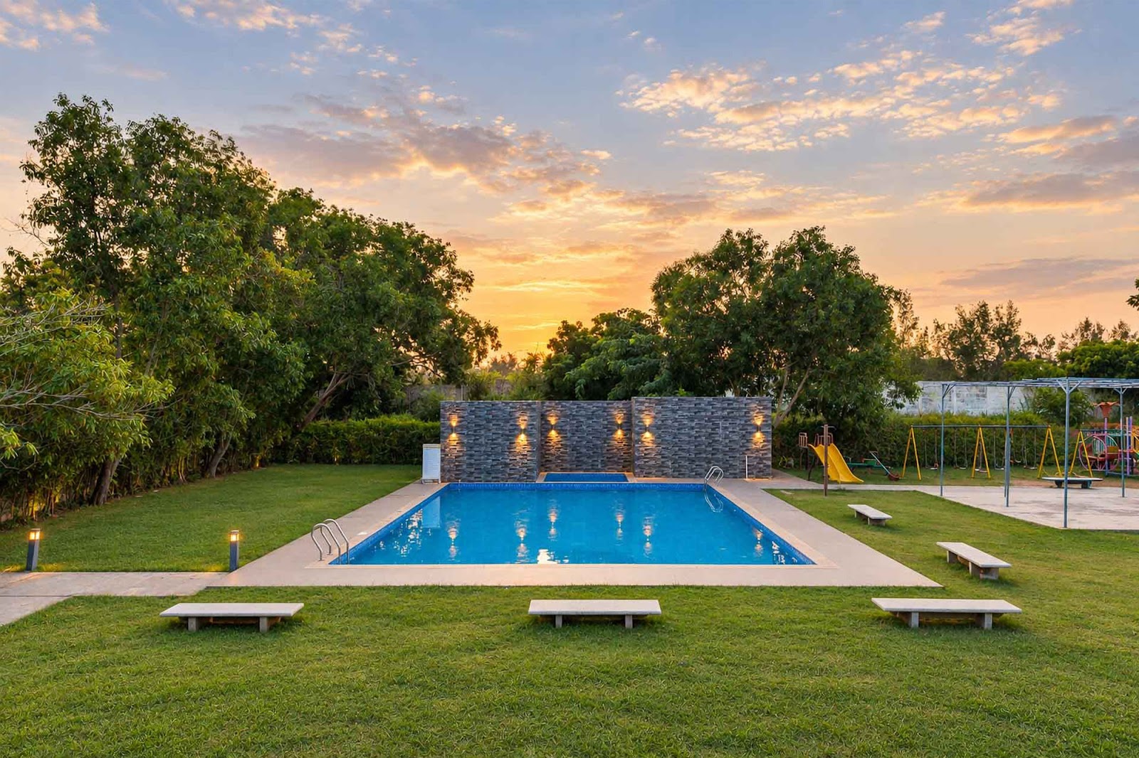 KING Avarta Resort