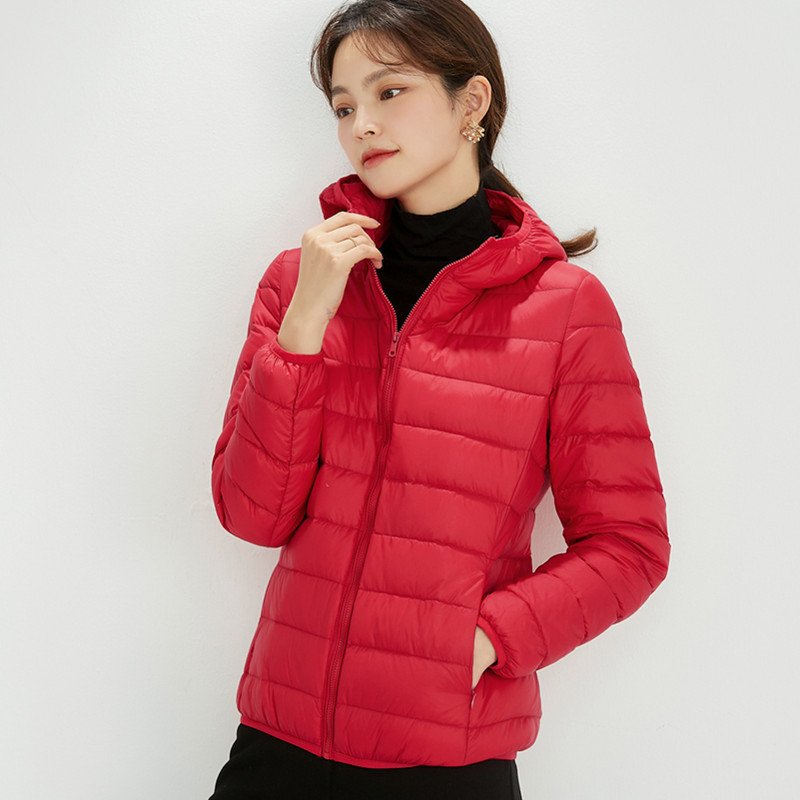 Lightweight women's down jacket with stand-up collar