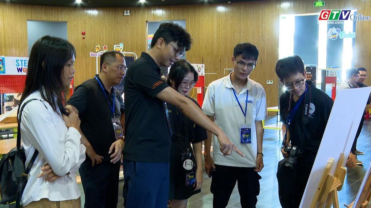 Trưng bày 30 tác phẩm tại Triển lãm Nhiếp ảnh Thiên văn 2026 - Báo Gia Lai