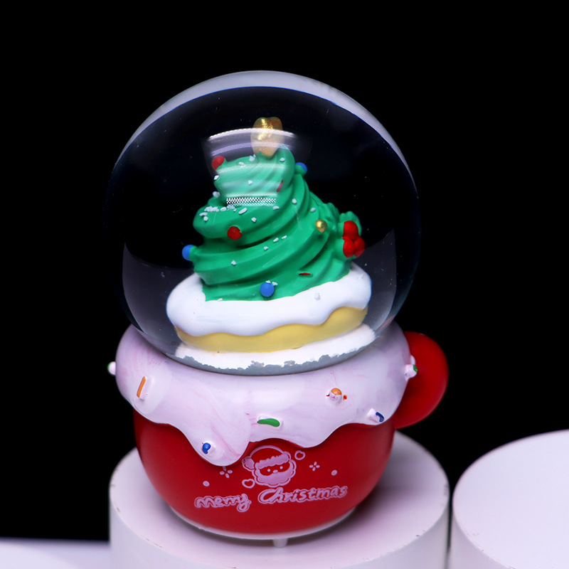 Mini snow globe in dessert cup design