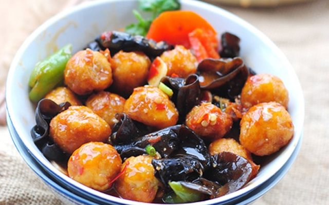 Trứng Cút Xào Chua Ngọt