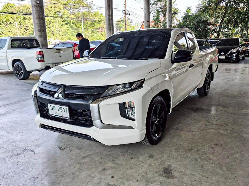 MITSUBISHI TRITON