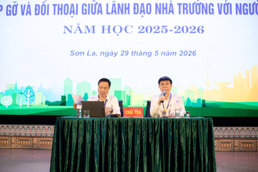 Hội nghị gặp gỡ đối thoại giữa Lãnh đạo Nhà trường với người học năm học 2025-2026