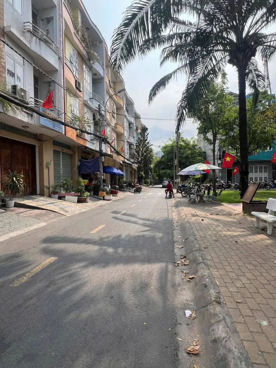 Bán nhà mặt tiền đường 320 Bông Sao, P5 ,Quận 8 . Sau lưng đường Tạ Quang Bửu – ảnh phòng ngủ
