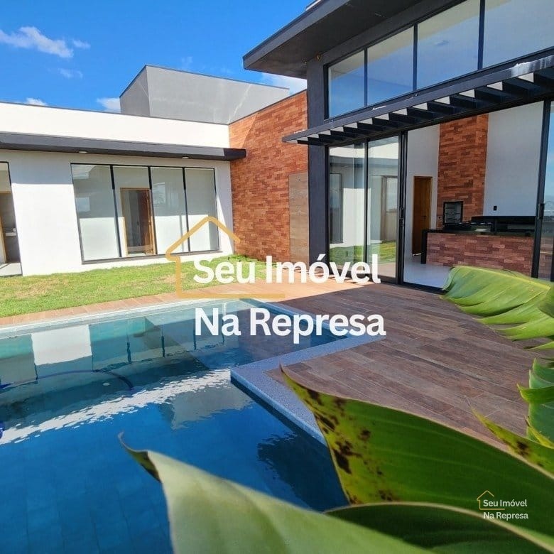 Casa à venda no Condomínio Riviera de Santa Cristina XIII HZP11YM