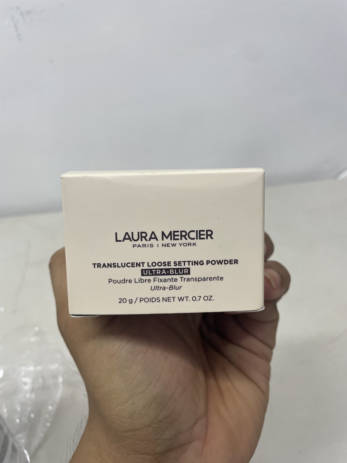 Laura Powder Translucent #2236