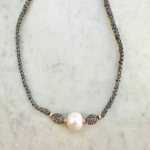 Колье Christopher