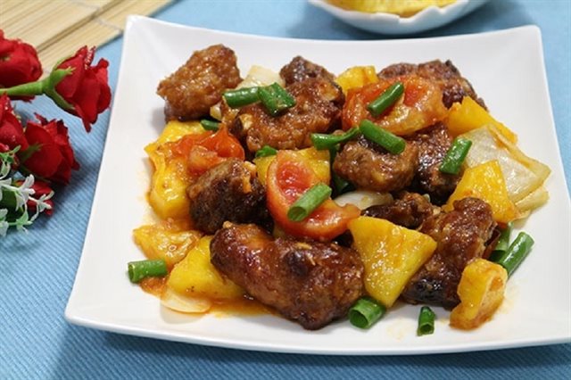 Sườn Sốt Thơm Chua Ngọt