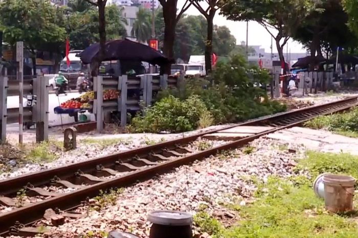 Hơn 8.300 tỷ đồng xử lý 18 'điểm đen' giao cắt đường sắt - Đài Phát thanh và truyền hình Hà Nội
