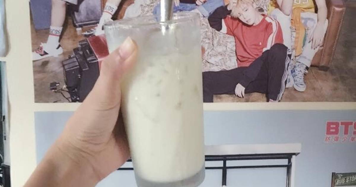 Trời nóng. Chỉ cần 1 ly sữa chua dằm đá là mát lạnh