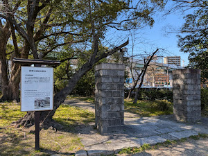 旧動物園跡の門
