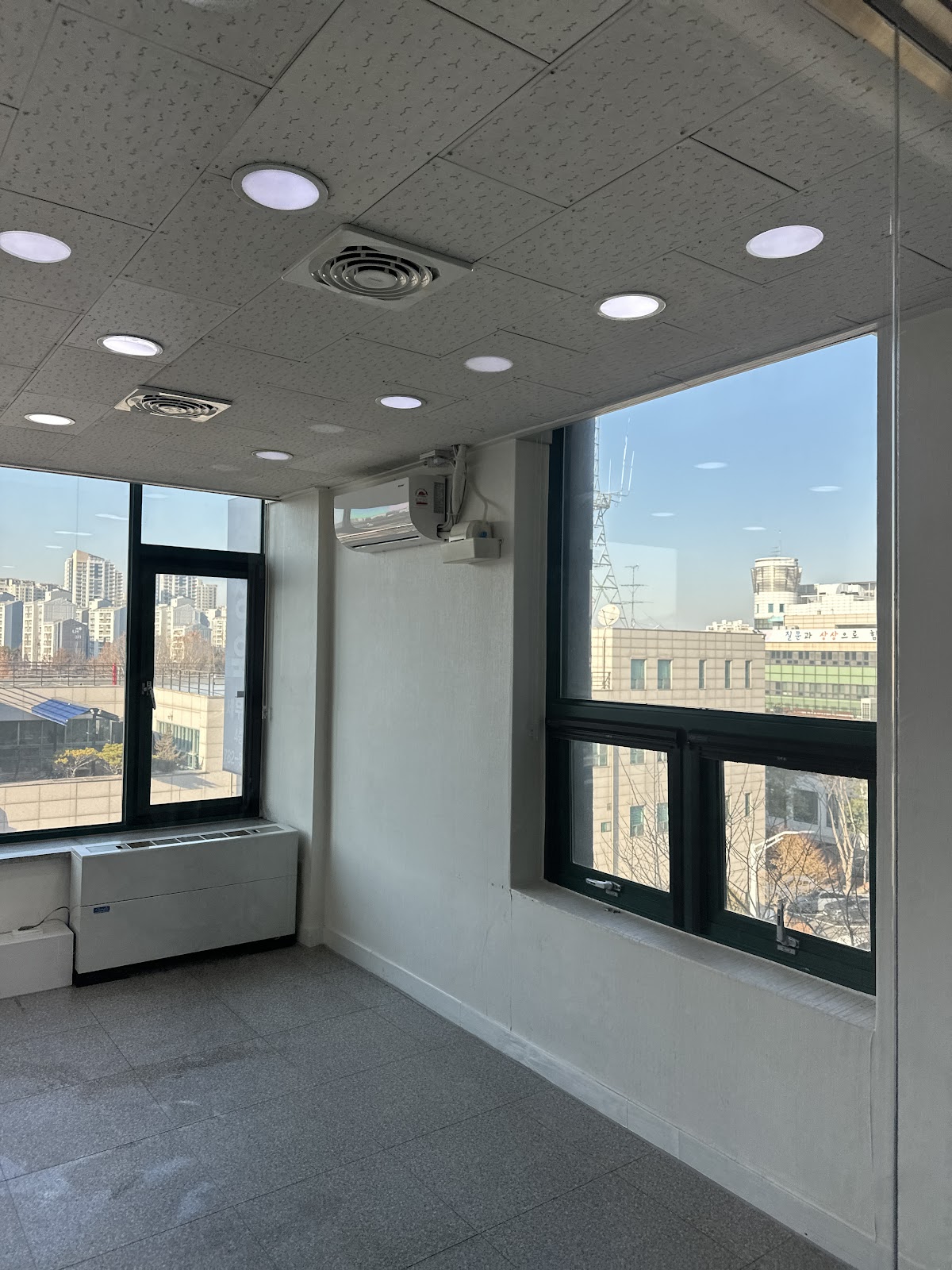 송파 사무실청소 유리 파티션 세척 전후