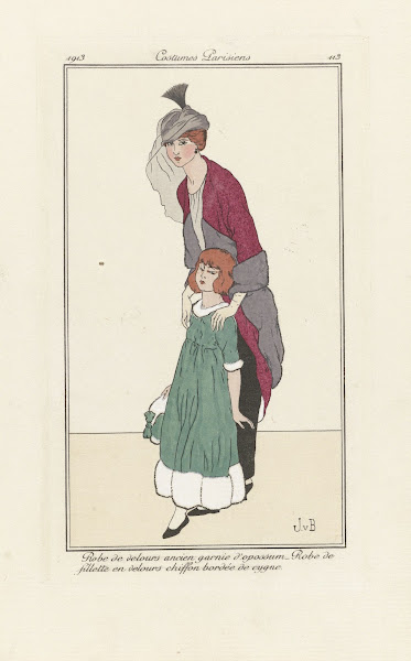 Robe de velours ancien garnie dopossum 1913