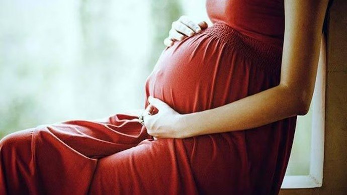 Tamil Nadu Woman Dies After Home Birth Guided by YouTube Videos