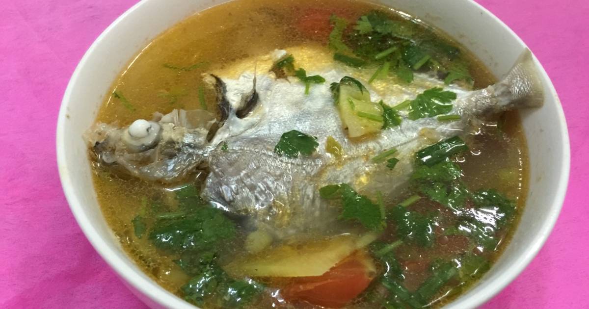 Canh cá liệt nấu thơm cà