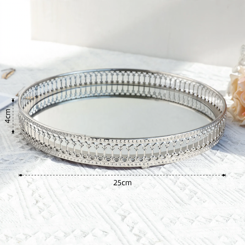Metallic mirror tray with pearl details, Nordic