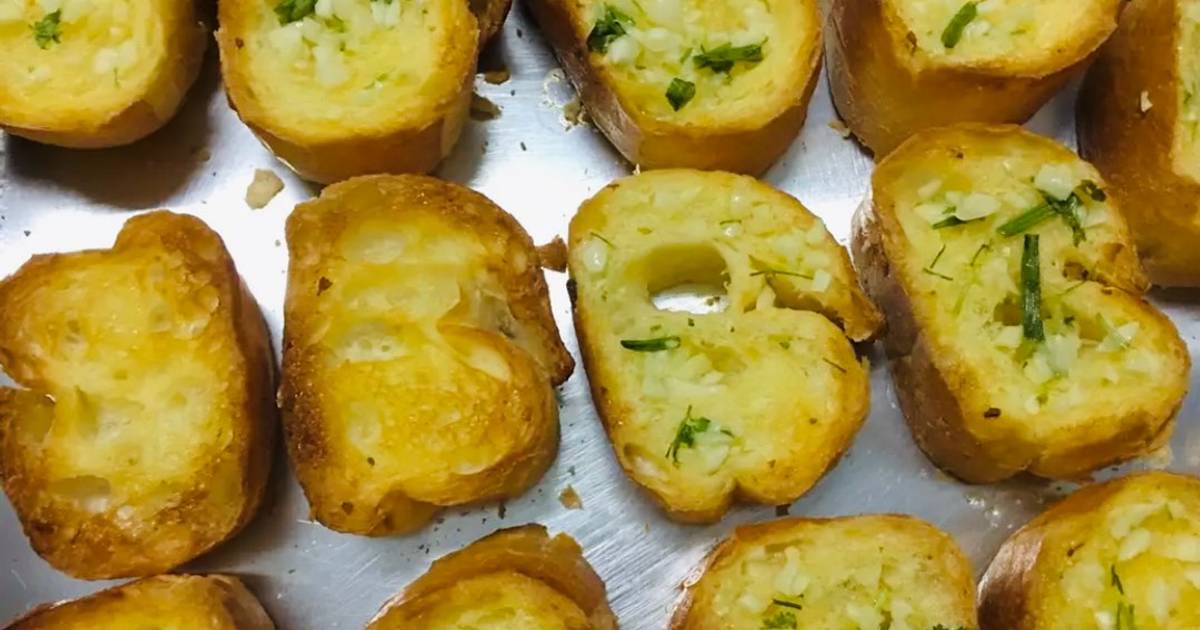 Bánh Mì Bơ Tỏi