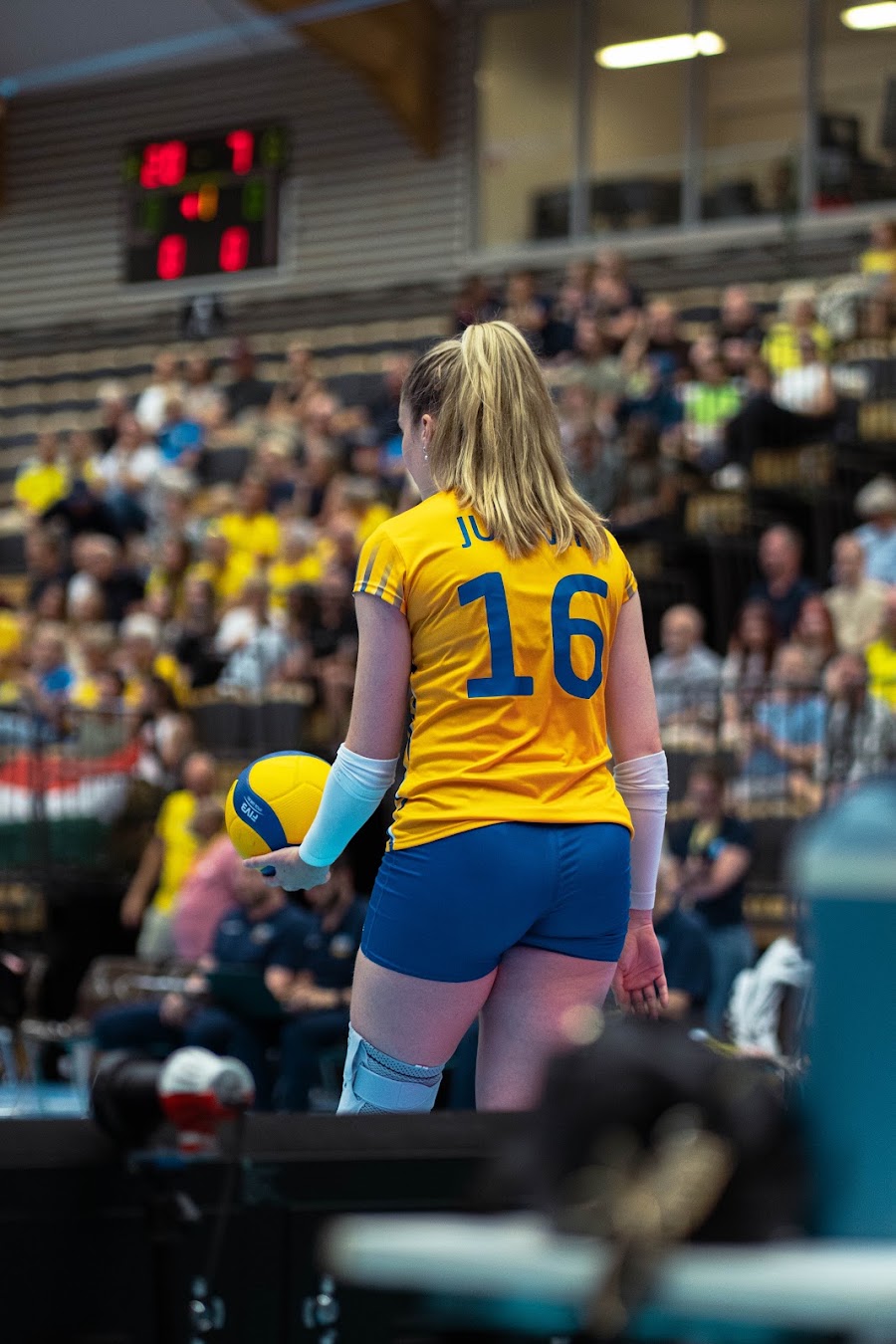 Sweden Hungary 214