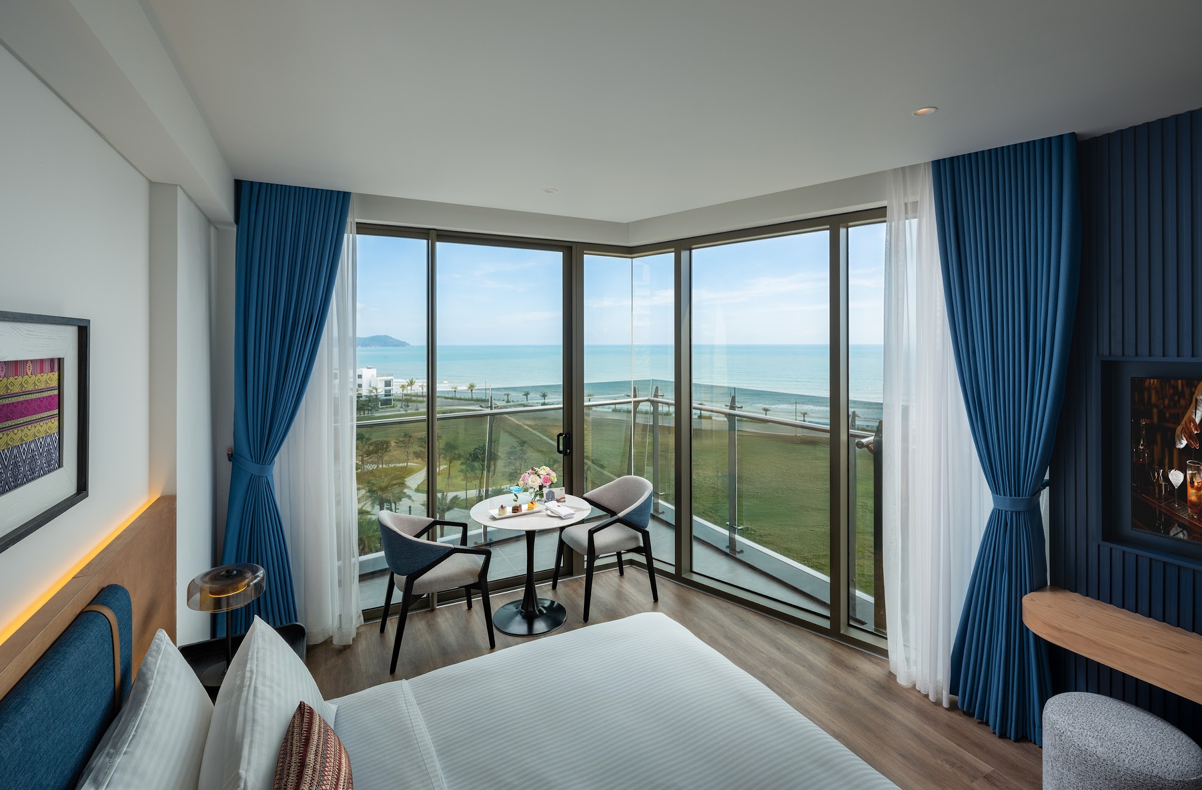 Sky Vista · Grand Deluxe Sea View - ảnh 3