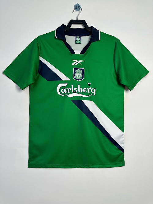 Equipación de visitante del Liverpool 1999.jpeg