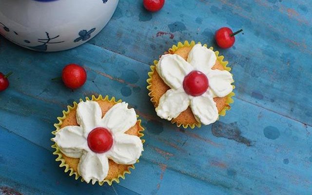 Bánh Cupcake Hình Hoa