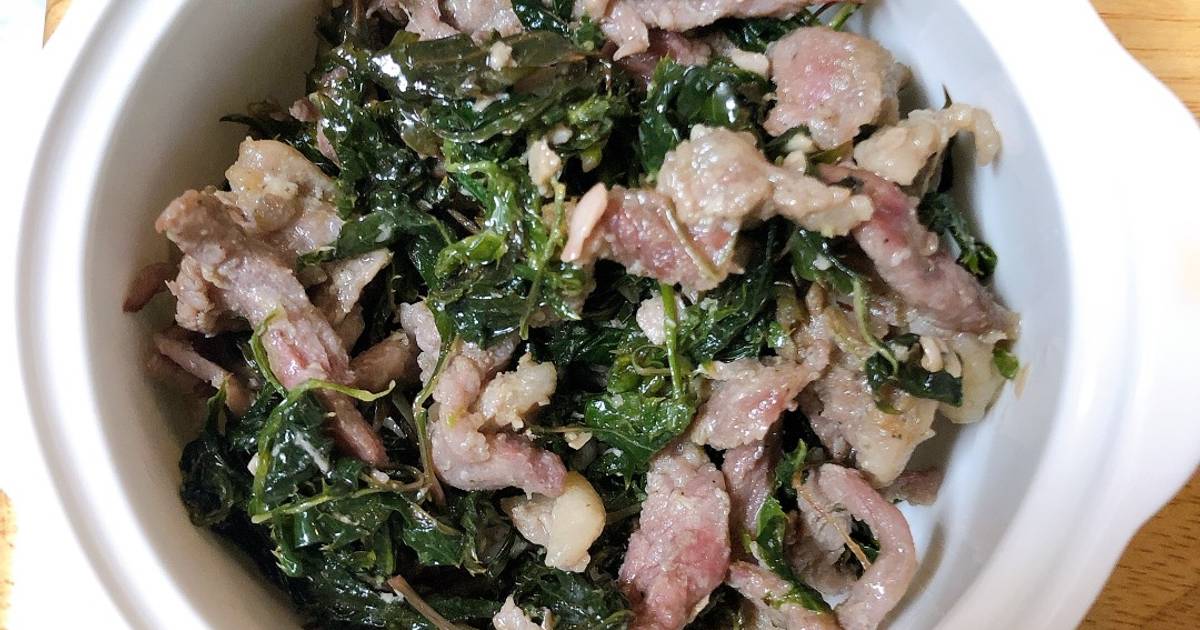 Nem nướng xào lá đinh lăng