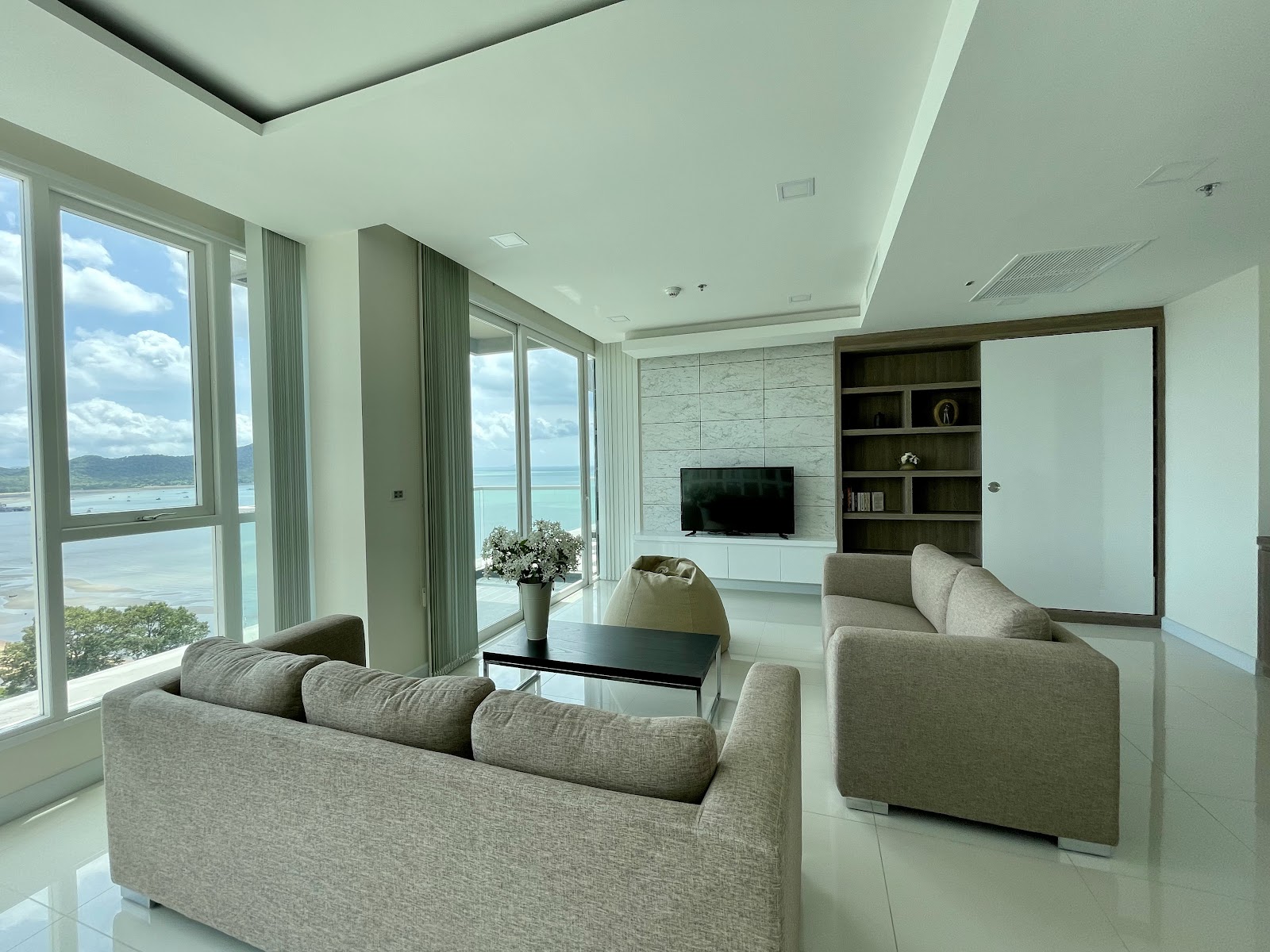 Grand Caribbean A - 1 Bed, Floor 7 7