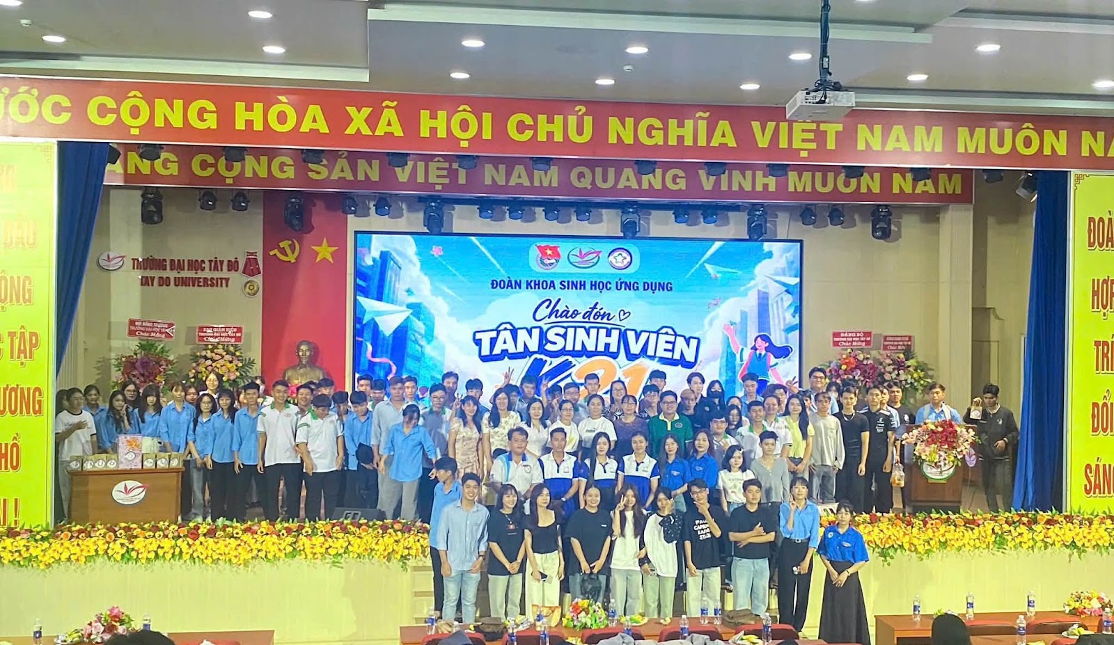Chào đón Tân sinh viên Khóa 21 Khoa Sinh học ứng dụng – Trường Đại học Tây Đô