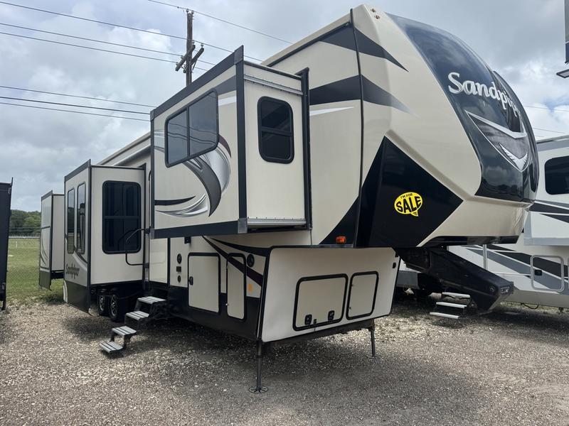 2018 Forest River RV Sandpiper 379FLOK