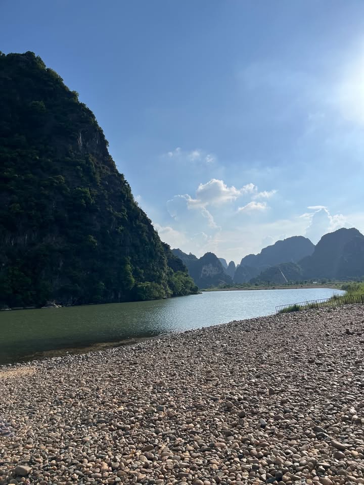 Descubre la magia de Bãi sỏi Hoa Lư en Ninh Bình