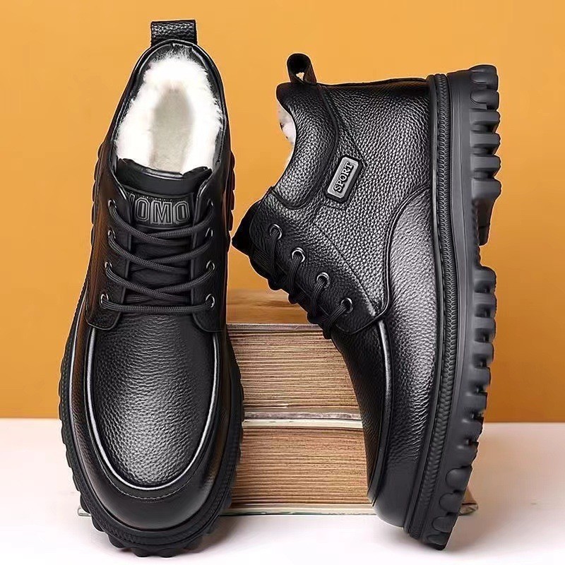 Insulated men's winter boots, warm and comfortable