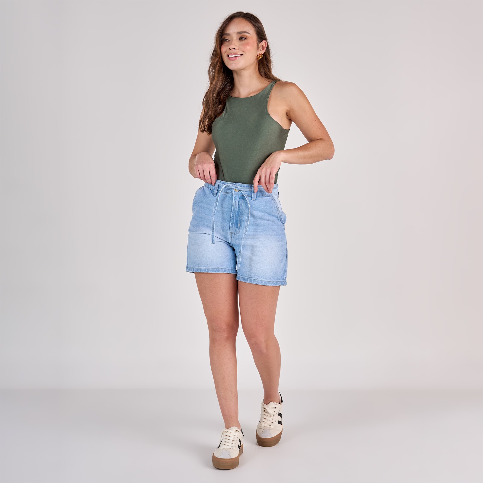 Short Dama