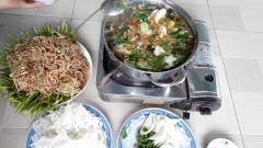 Lẩu Gà Lá Giang