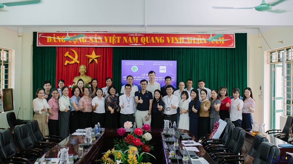 Lễ ký kết biên bản ghi nhớ, seminar về kỹ thuật - công nghệ giữa Trường Đại học Tây Bắc và Công ty Cổ phần vật tư Khoa học Kỹ thuật - Lasi