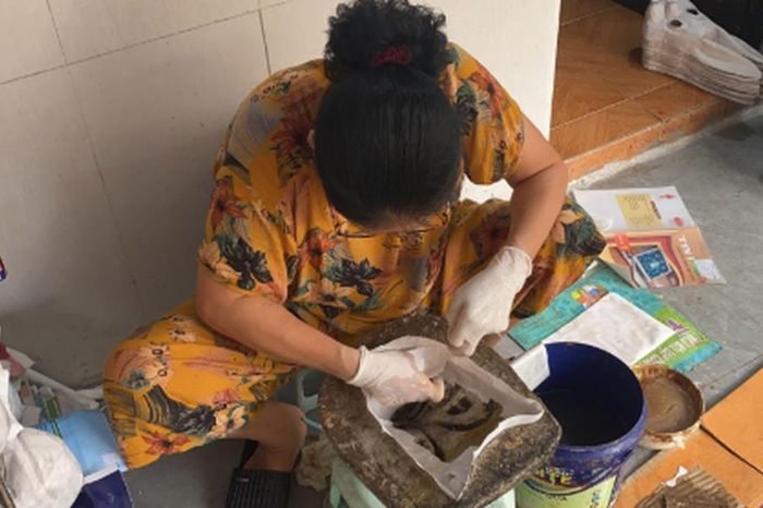 Gia đình nghệ nhân cuối cùng 'giữ lửa' nghề làm mặt nạ giấy bồi tại phố cổ Hà Nội - Chuyên trang Gia Đình &amp; Xã Hội - Báo Sức khỏe &amp; Đời sống