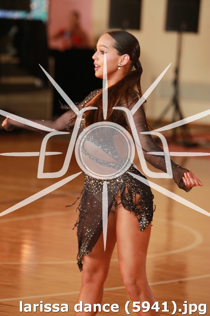 larissa dance (5941).jpg