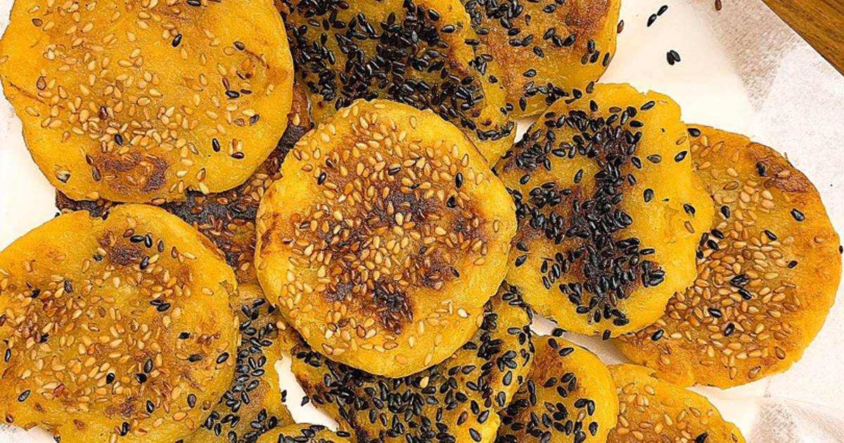 Bánh khoai lang mè đen