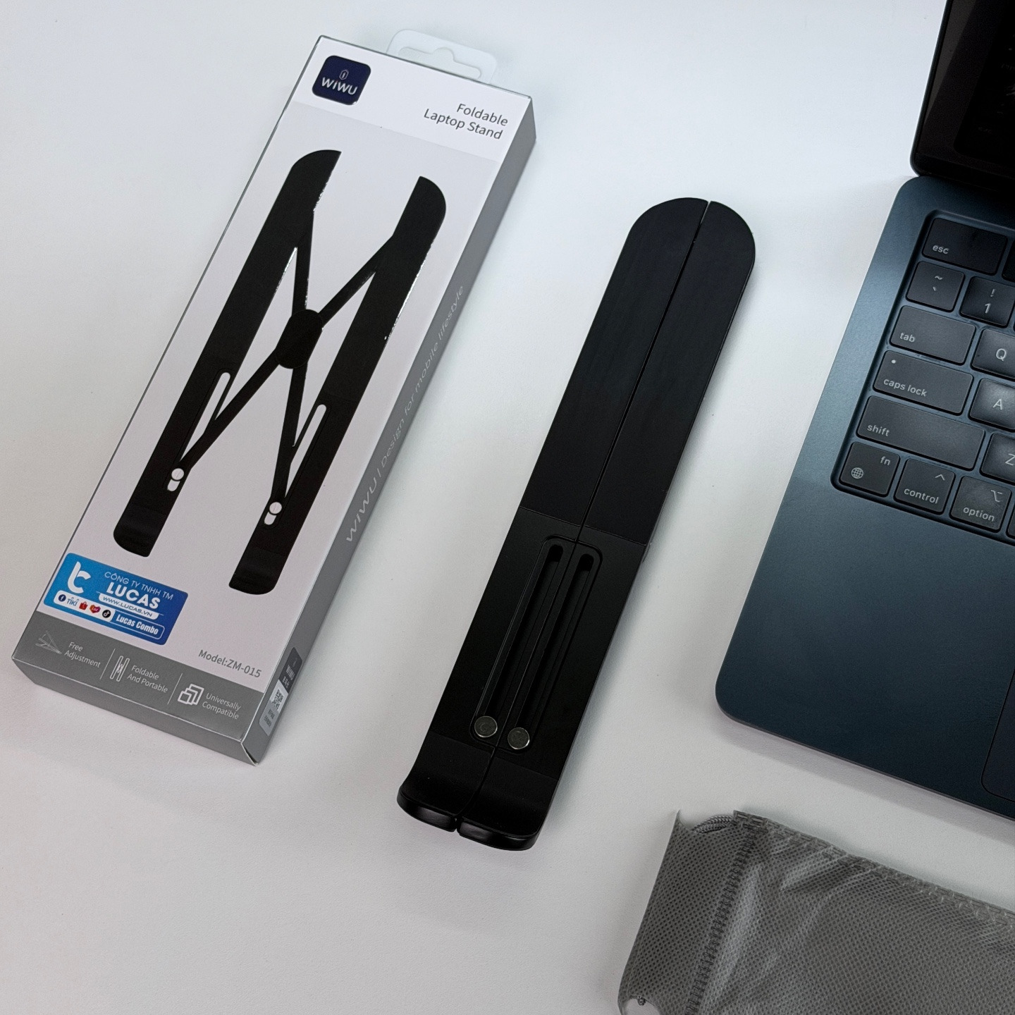 Giá đỡ MacBook WiWU ZM-015 chất liệu nhôm gập gọn