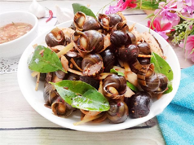 Ốc Mít Xào Dừa