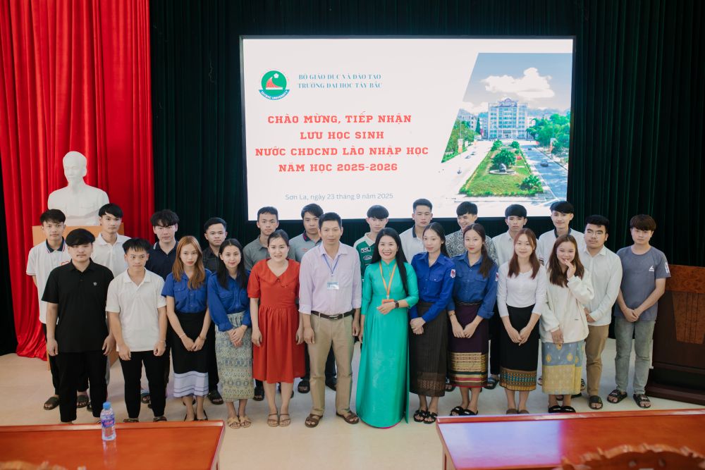 Trường Đại học Tây Bắc tiếp nhận Lưu học sinh Lào nhập học đợt 1 năm học 2025-2026