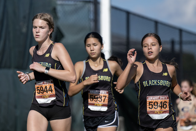 Photo from MS: Cross Country of Anni Lee