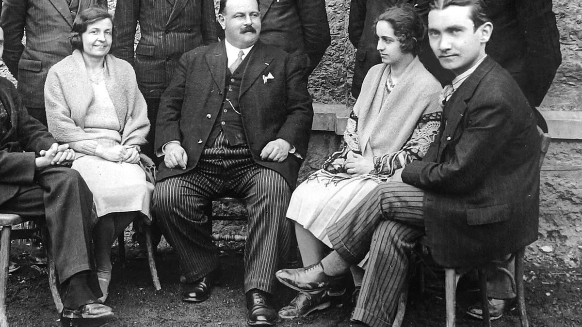 인류학적 관점에서 본 부족사회의 권력 구조와 의사결정 방식