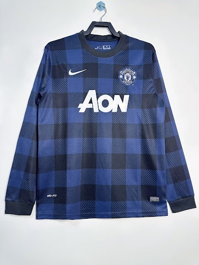 Retro 2013-14 Manchester United Visitante.jpeg