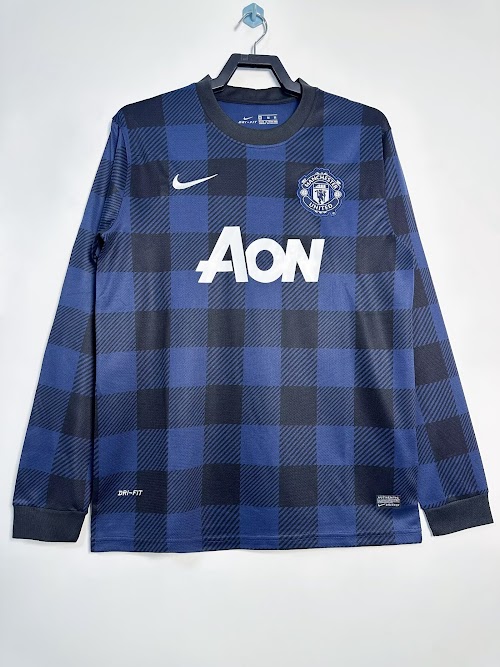 Retro 2013-14 Manchester United Visitante.jpeg
