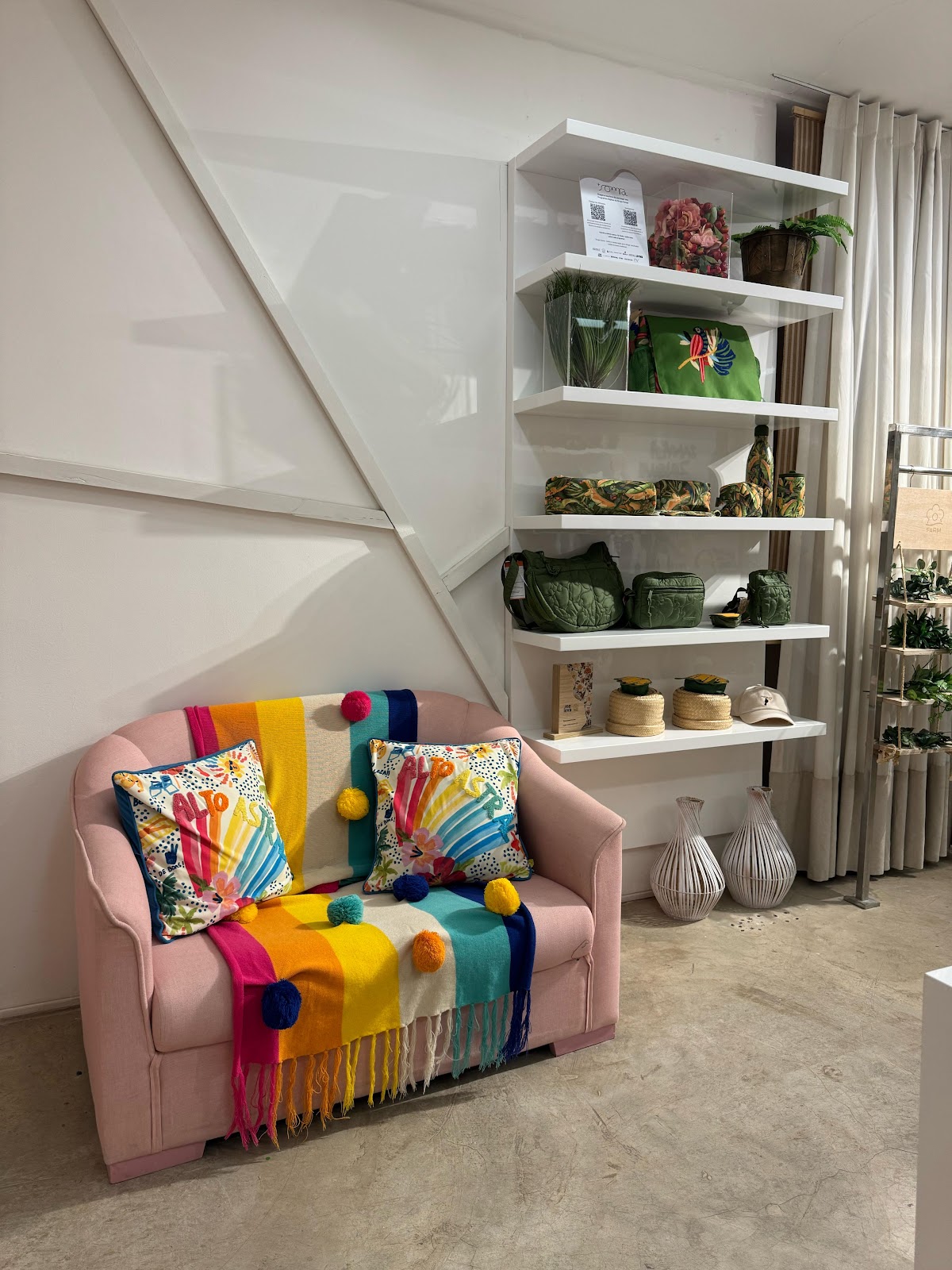 Ambiente ETC — showroom Low Profile + Dreams