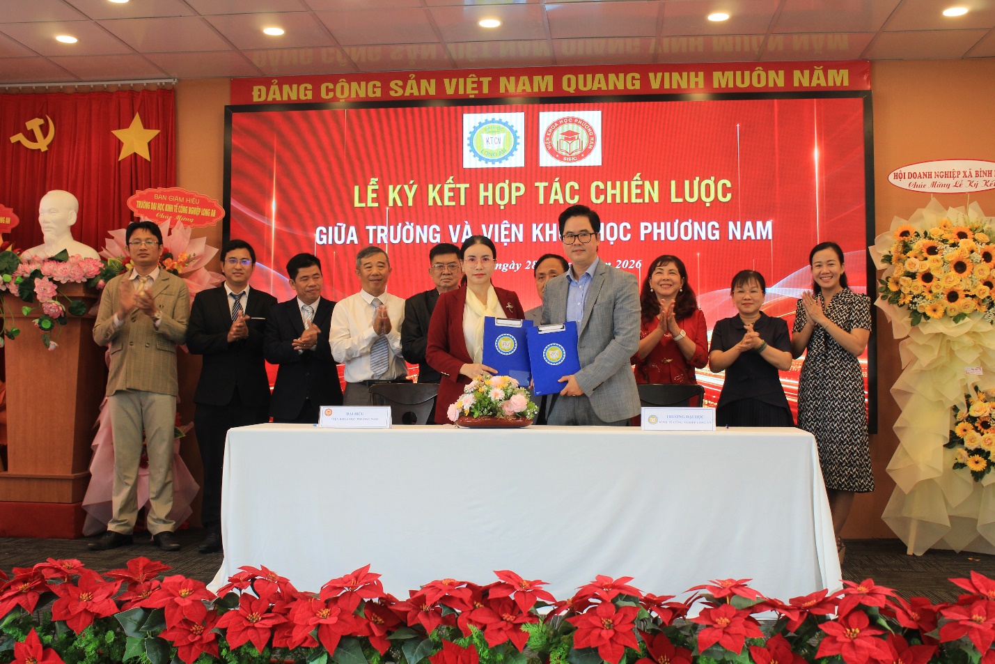 Ký kết hợp tác doanh nghiệp – sự khẳng định mới liên kết giữa nhà trường và doanh nghiệp trong bối cảnh hiện đại